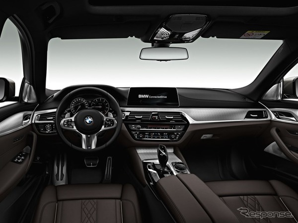 BMW 5シリーズセダン 新型のM550i xDrive