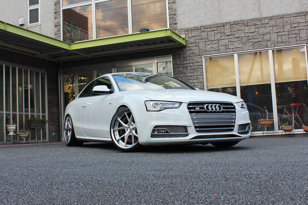 Audi・A5  by プロショップ ヴォーグ