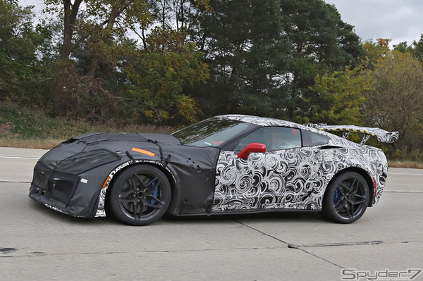 シボレー　コルベットZR1 C7