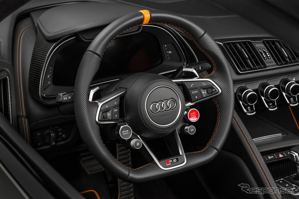アウディ R8 V10プラス エクスクルーシブ