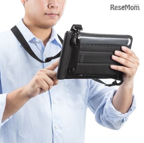 PDA-TABWPST8タブレット防水防塵ケース（スタンド付き・ショルダーベルト付き・8インチ・ブラック）