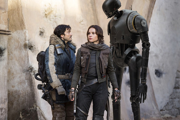「元帝国軍の警備ドロイド」K-2SO（C）2016 Lucasfilm Ltd. All Rights Reserved.