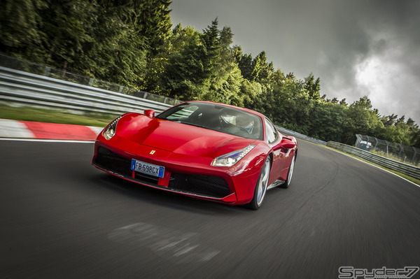 フェラーリ 488 GTB
