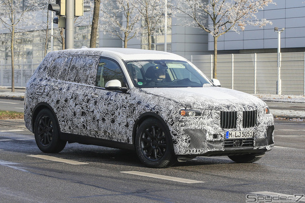 BMW X7スクープ写真