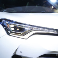 トヨタ C-HR エレガント アイス スタイル by モデリスタ（東京オートサロン2017）
