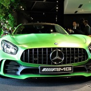 メルセデスAMG GT R