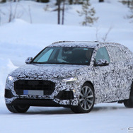 アウディ　Q8 vs Q7スクープ写真
