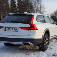 ボルボ V90クロスカントリー