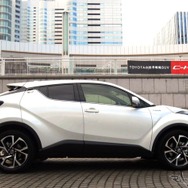 トヨタ C-HR G
