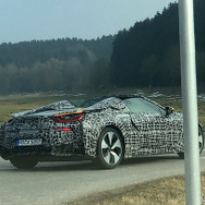 BMWi8ロードスタースクープ写真