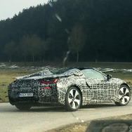 BMWi8ロードスタースクープ写真