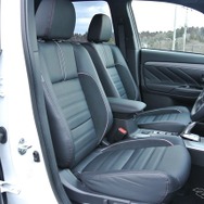 三菱 アウトランダーPHEV Sエディション