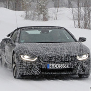 BMW i8 ロードスタースクープ写真