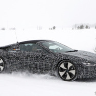 BMW i8 ロードスタースクープ写真