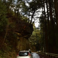 日之影町から大分方面へ向かう山道。険路であった。