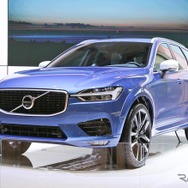 ボルボ XC60 新型「T6 R-デザイン」（ジュネーブモーターショー2017）