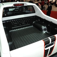 いすゞ D-MAX（東京モーターショー15）