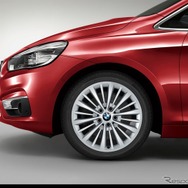 BMW 218d アクティブ ツアラー セレクション