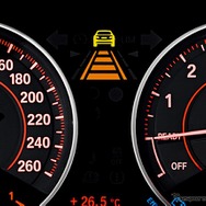 BMW 218d アクティブ ツアラー セレクション