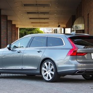ボルボ V90