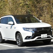 三菱 アウトランダーPHEV Sエディション