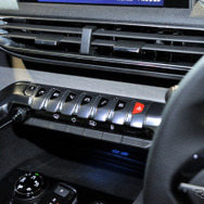プジョー 5008 GT BlueHDi（参考展示車）