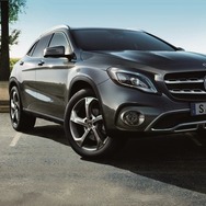 メルセデスベンツ GLA