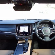 ボルボ V90クロスカントリー T5