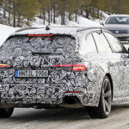 アウディRS4アバントスクープ写真