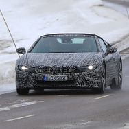 BMW i8 スパイダー/クーペ改良新型 スクープ写真