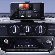 VW up! with beats Volkswagen純正インフォテイメントシステム“Composition Phone”
