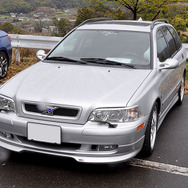 VOLVO V40T（オーナー／ムロオカノブオさん）by LCサウンドファクトリー
