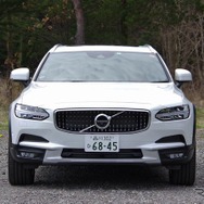 ボルボ V90 クロスカントリー