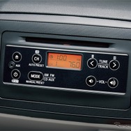 インテグレードCD（CD-R/RWに対応）・AM/FMラジオ・AUX端子