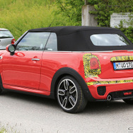 MINI コンバーチブル　スクープ写真