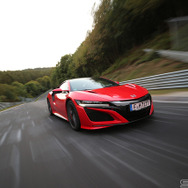 ホンダ NSX 新旧モデルがニュルでタイムアタック【写真集】