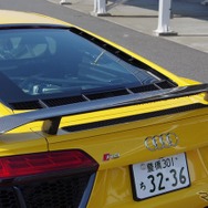 アウディ R8 V10 plus