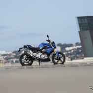 BMW G310R