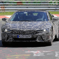 BMW i8 ロードスター　スクープ写真