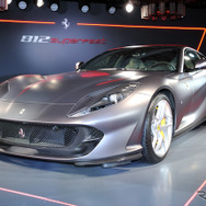 フェラーリ812スーパーファスト