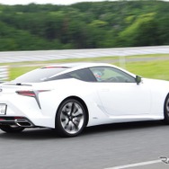 レクサス LC500h