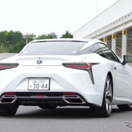 レクサス LC500h