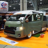 キャンピングカー