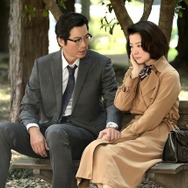 豊川悦司×鈴木京香　連続ドラマW「荒地の恋」　（C）WOWOW