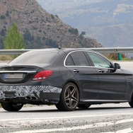 メルセデス AMG C63 セダン　スクープ写真