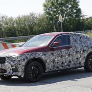 BMW X4次期型　スクープ写真