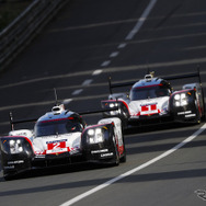 ポルシェは2台体制でトヨタの攻勢を受けとめる格好になる。