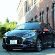 DS3カブリオ イネス・ド・ラ・フレサンジュ