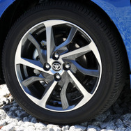 トヨタ ヴィッツ ハイブリッド（HYBRID U Sporty パッケージ）