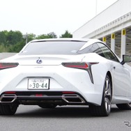 レクサス LC500h